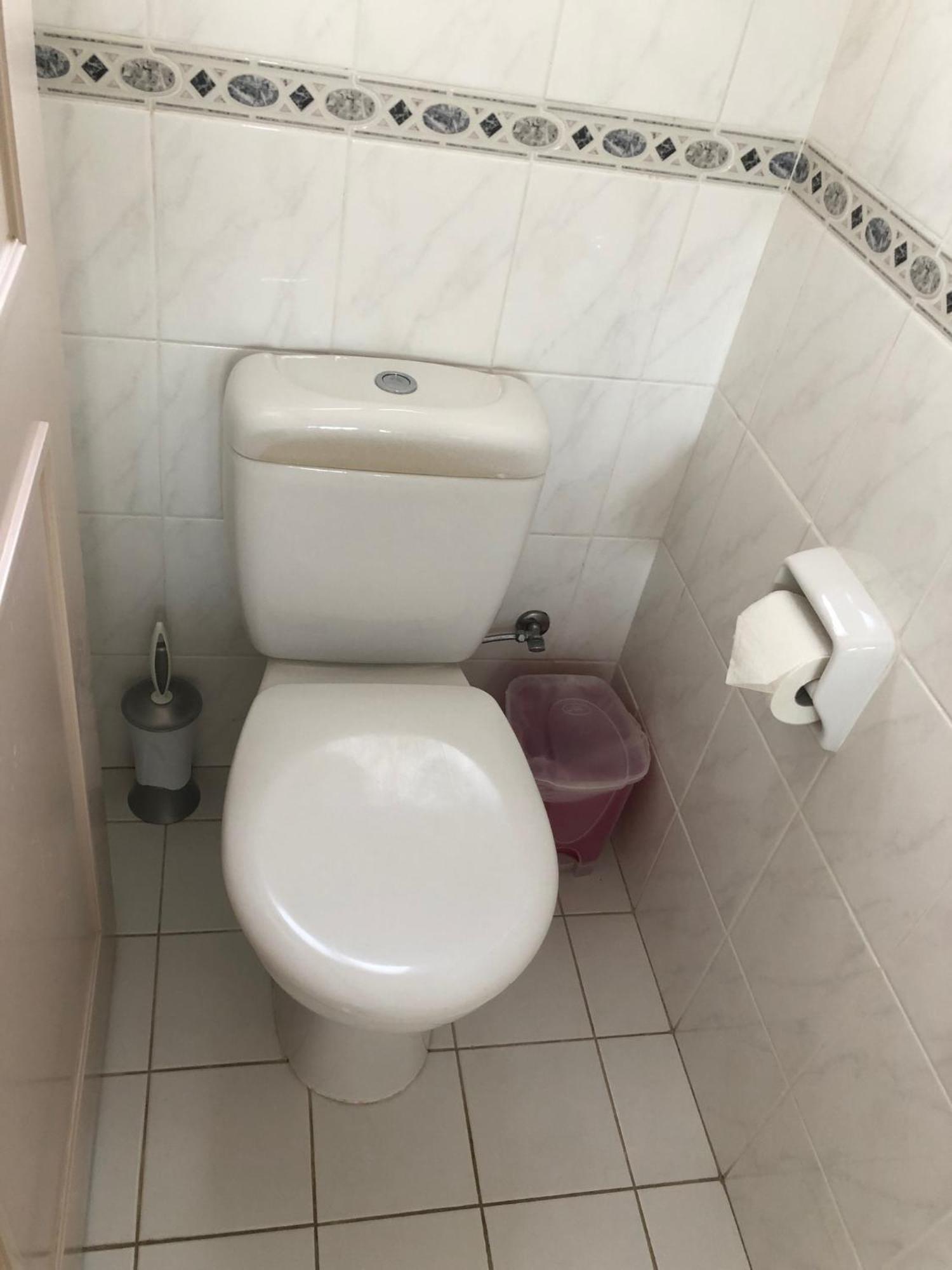 Regina Gardens - Spacious 3 Bed, 2 Bath Maisonette Paphos Exteriör bild