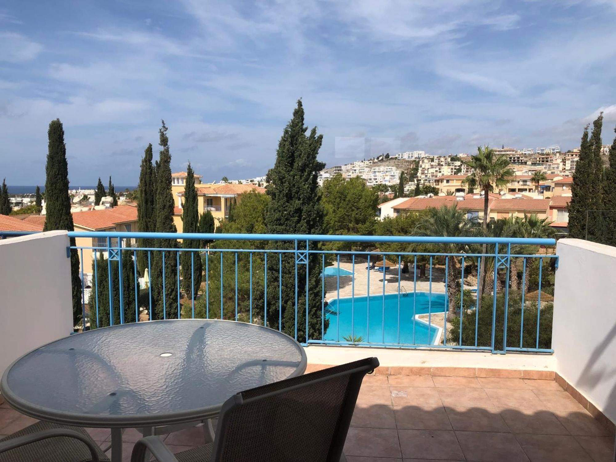 Regina Gardens - Spacious 3 Bed, 2 Bath Maisonette Paphos Exteriör bild
